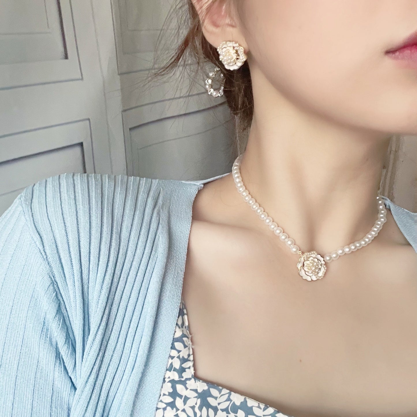 Women's New Light Luxury Camellia Ear Stud Pearl Necklace Bracelet